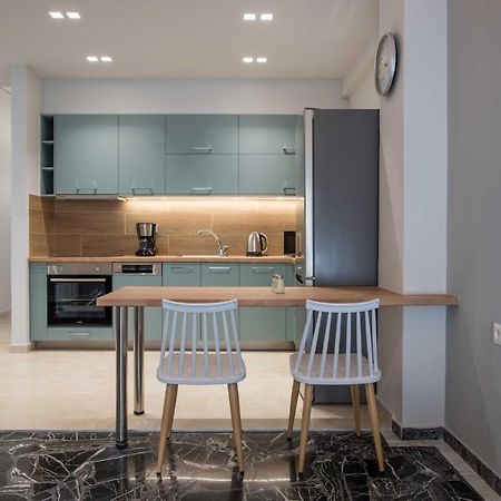 Central Spacious Apt Close To Port-Sites W/View 2 Heraklion  Exterior photo