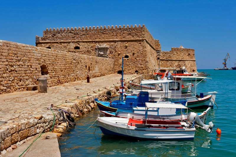 Central Spacious Apt Close To Port-Sites W/View 2 Heraklion  Exterior photo